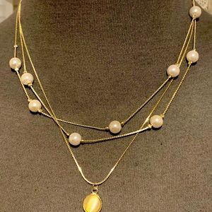 Simulated pearl necklace